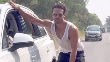 So smooth & efficient! Tiger Shroff in his roller skates