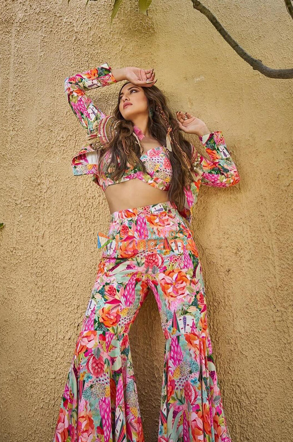 sonakshi sinha 5 60