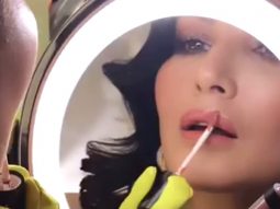 Sunny Leone shows us what a perfect nude lip should look like!
