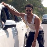 Amid Ganapath fever, Tiger Shroff takes up a skating ride to reach work, wins hearts; watch