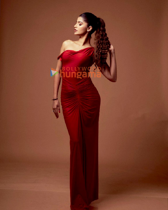 anjini dhawan 7 2