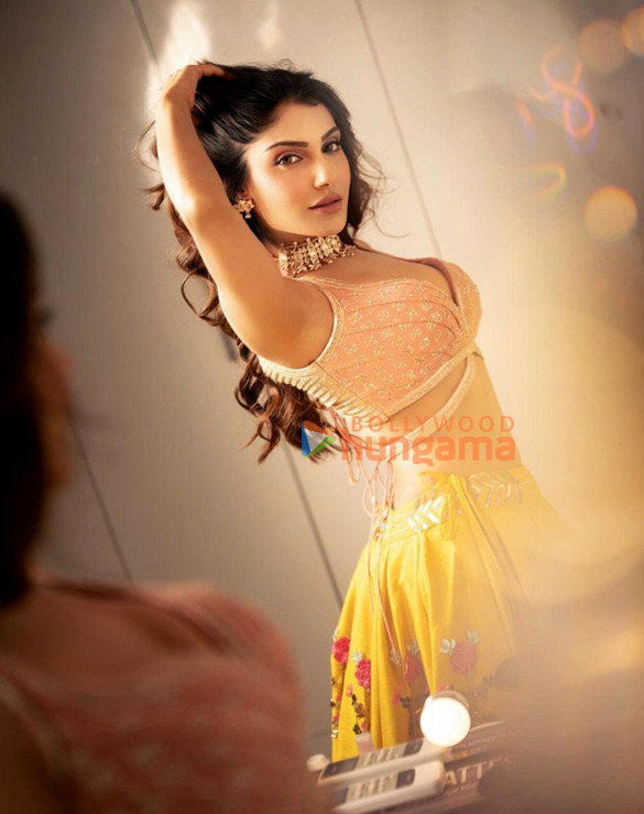 ishita raj sharma 3 22