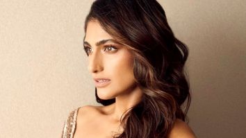 Celeb Photos Of Kubbra Sait