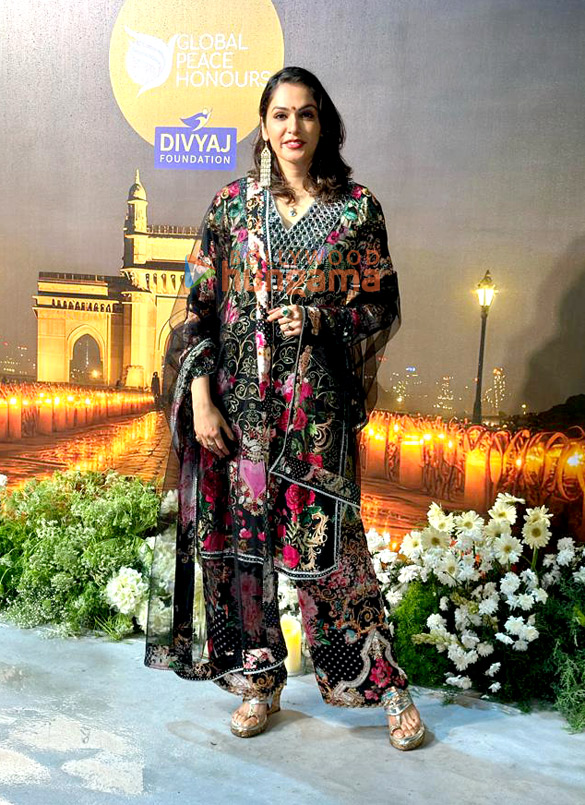 jiya shankar snapped attending an awards function 2