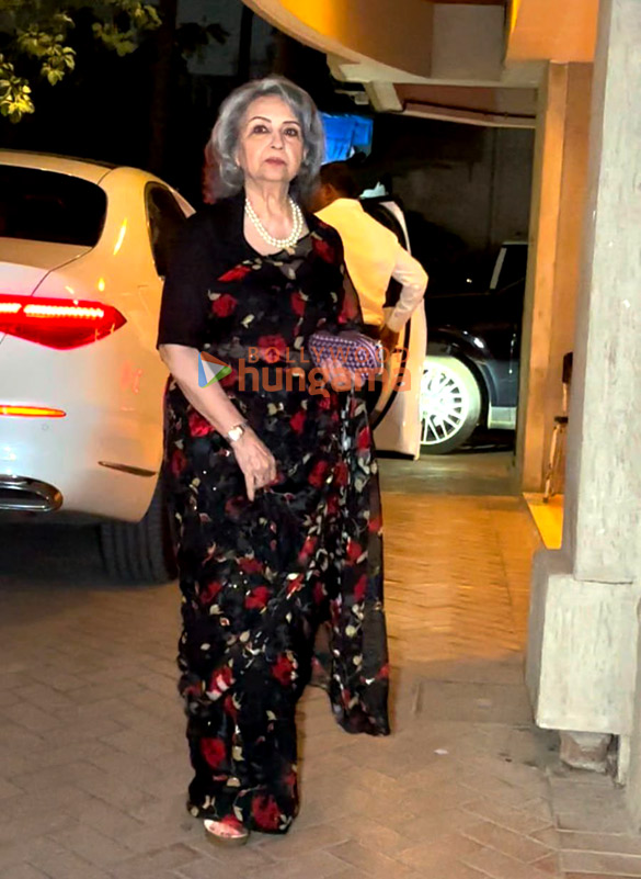 photos celebs attend kareena kapoor khans diwali bash 10