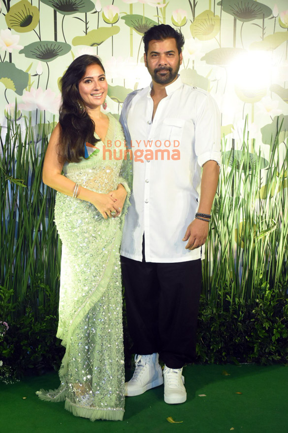 photos celebs grace aayush sharma and arpita khans diwali bash 28
