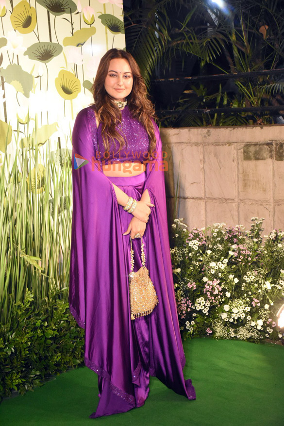 photos celebs grace aayush sharma and arpita khans diwali bash 4