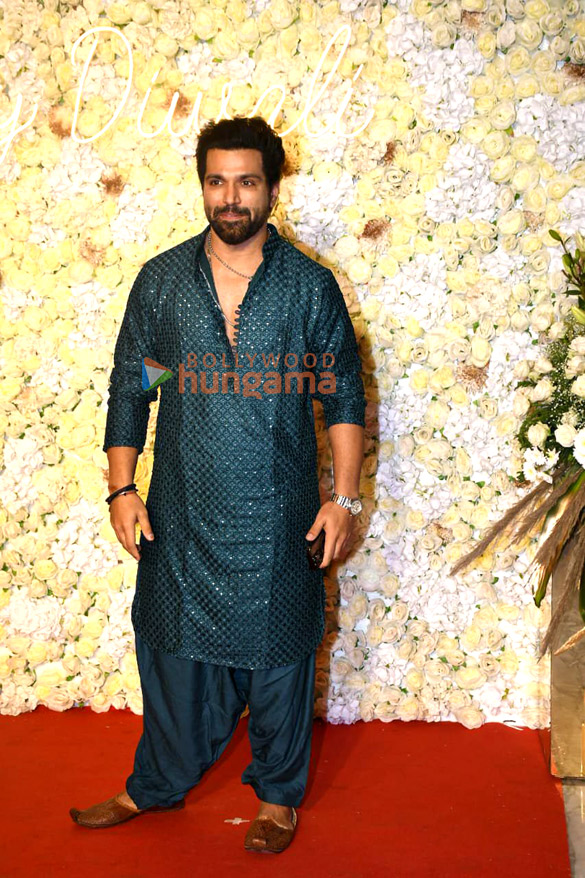 photos celebs grace krishan kumars diwali bash 4