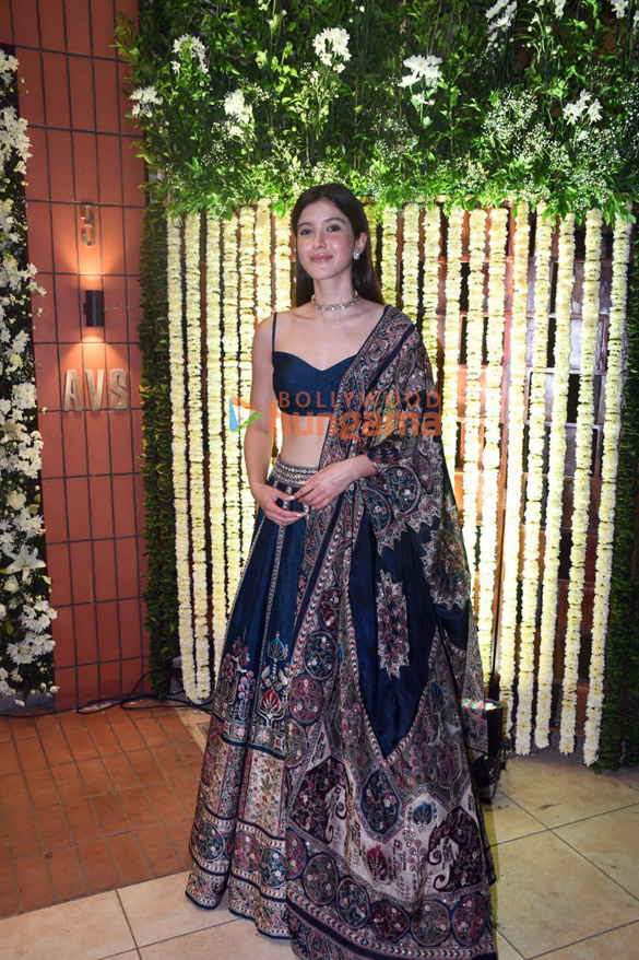 photos celebs grace film producers vishal gurnani and juhi parekh mehtas pre diwali celebrations 3