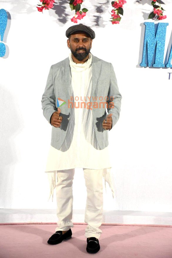 photos celebs grace the mamma mia pink carpet at jio world centre bkc bandra 20