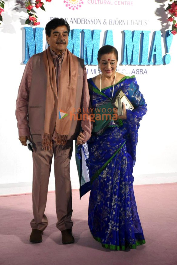 photos celebs grace the mamma mia pink carpet at jio world centre bkc bandra 6