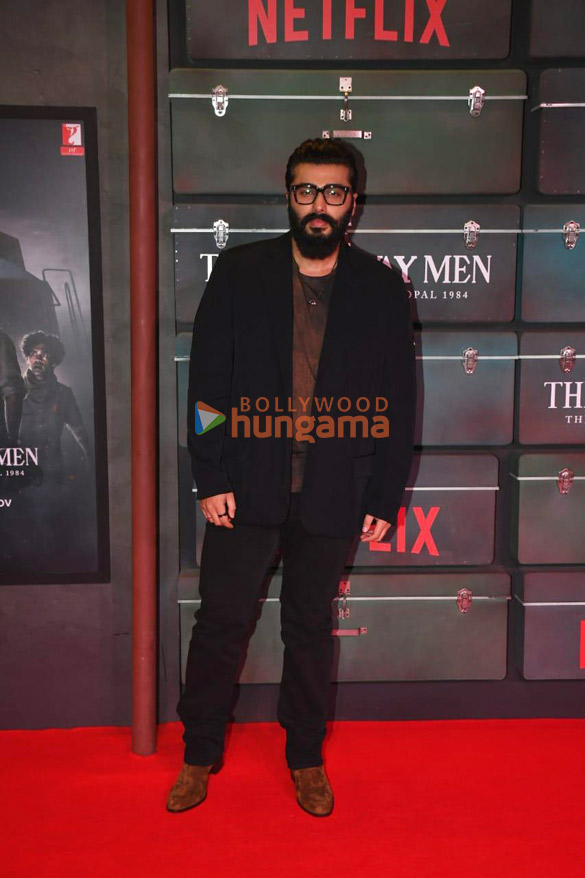 photos celebs grace the premiere of the railway men 2 photos celebs grace the premiere of the railway men 2