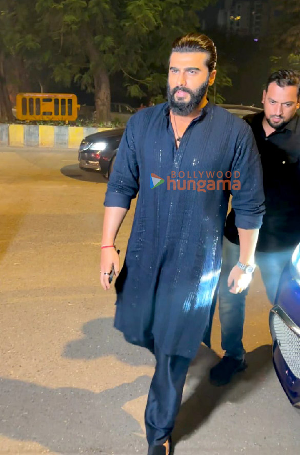 photos celebs snapped at anil kapoors mothers home for diwali celebration 6