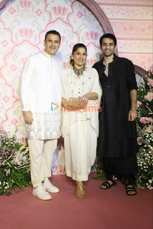 photos celebs snapped attending ramesh s tauranis diwali bash 665 2