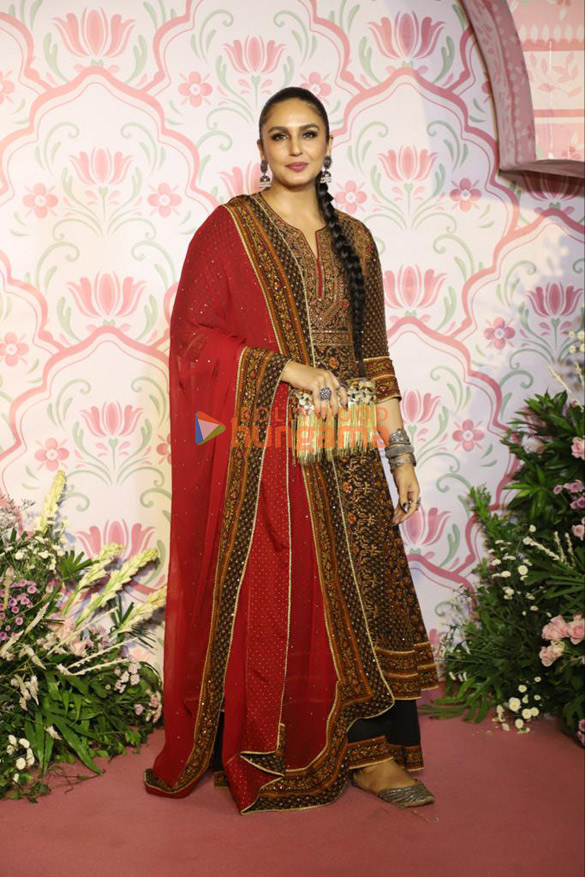 photos celebs snapped attending ramesh s tauranis diwali bash 665 4