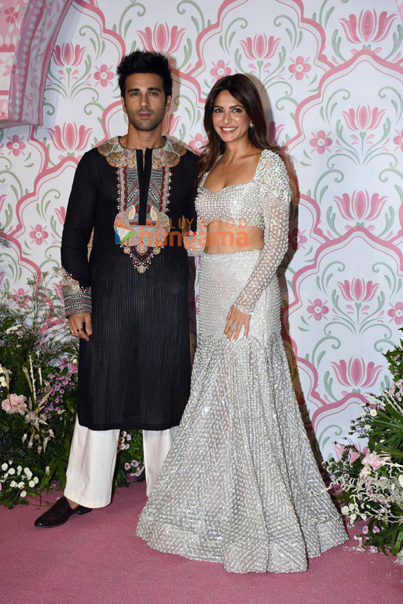 photos celebs snapped attending ramesh s tauranis diwali bash1 15
