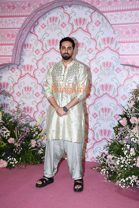 photos celebs snapped attending ramesh s tauranis diwali bash1 30