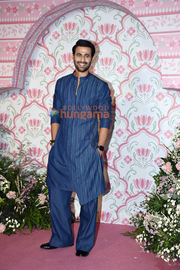 photos celebs snapped attending ramesh s tauranis diwali bash1 33
