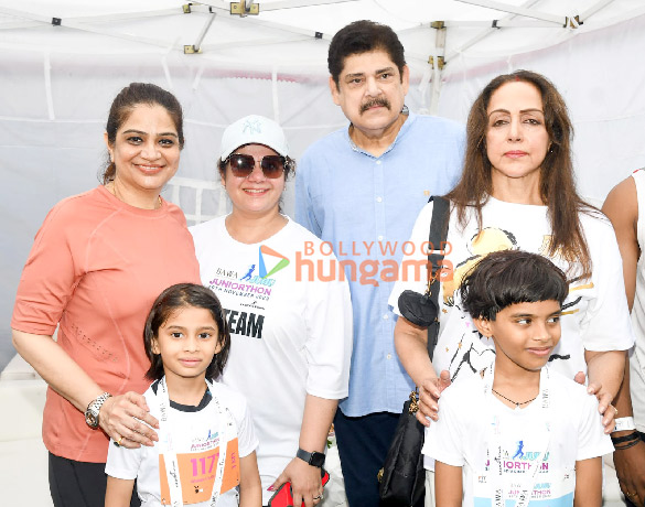 photos hema malini pankaj dheer renu hansraj snapped at bawa juhu juniorthon 2023 1
