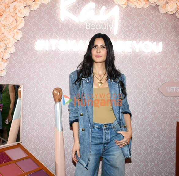photos katrina kaif snapped at kay beauty masterclass at nykaaland at mahalaxmi racecourse 4