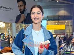 Photos: Vicky Kaushal, Pooja Hegde and Kriti Kharbanda snapped at the airport