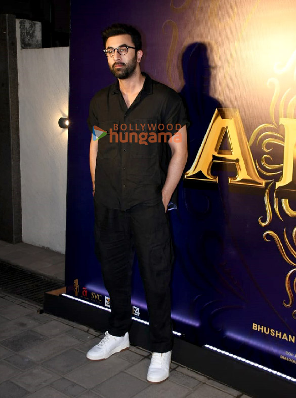 photos ranbir kapoor rashmika mandanna sandeep reddy vanga and bhushan kumar snapped at animal trailer preview 6