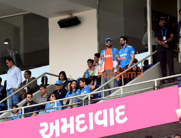 photos shah rukh khan ranveer singh deepika padukone and others snapped watching the icc mens cricket world cup 2023 final 2