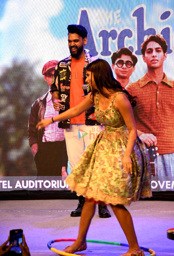 photos suhana khan khushi kapoor agastya nanda and the rest of the archies team attend kshitij college fest in mumbai 8