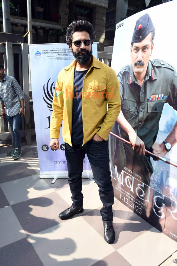 Photos: Vicky Kaushal snapped during Sam Bahadur promotions Photos: Vicky Kaushal snapped during Sam Bahadur promotions