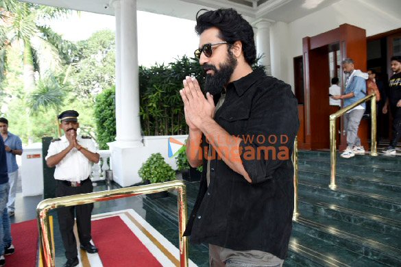 photos vicky kaushal snapped during sam bahadur promotions in lucknow 3