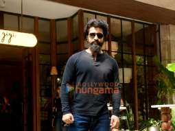 Photos: Vicky Kaushal spotted at Bollywood Hungama Hangout at Gigi Bandra