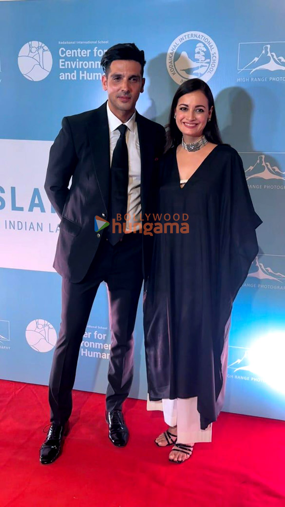photos zayed khan dia mirza isha koppikar and others snapped at sky islands exhibition at piramal gallery ncpa 3