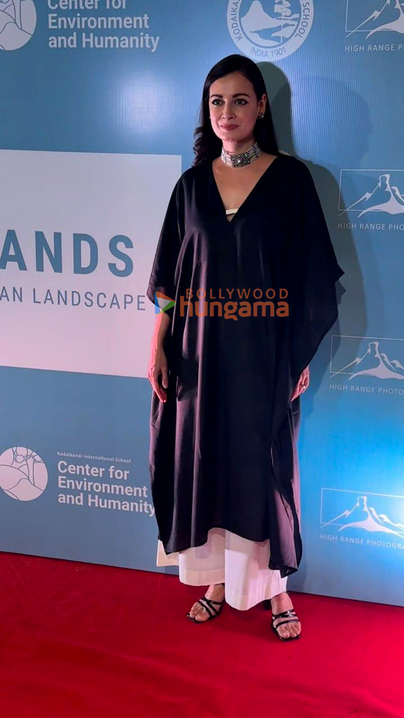 photos zayed khan dia mirza isha koppikar and others snapped at sky islands exhibition at piramal gallery ncpa 5