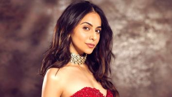 Rakul Preet Singh announces schedule wrap of her film with Neena Gupta; says, “Longggg work hours but great fun”