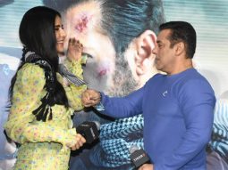 Tiger 3 fan event: Salman Khan gifts Tiger-themed scarf to Katrina Kaif: Katrina remarks “For the first time, he’s giving me a present”; Salman takes a dig at Yuvvraaj