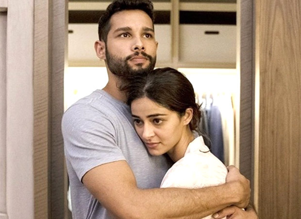 Siddhant Chaturvedi pulls Kho Gaye Hum Kahan co-star Ananya Panday’s leg; says, “Someone takes her on a long night drive”