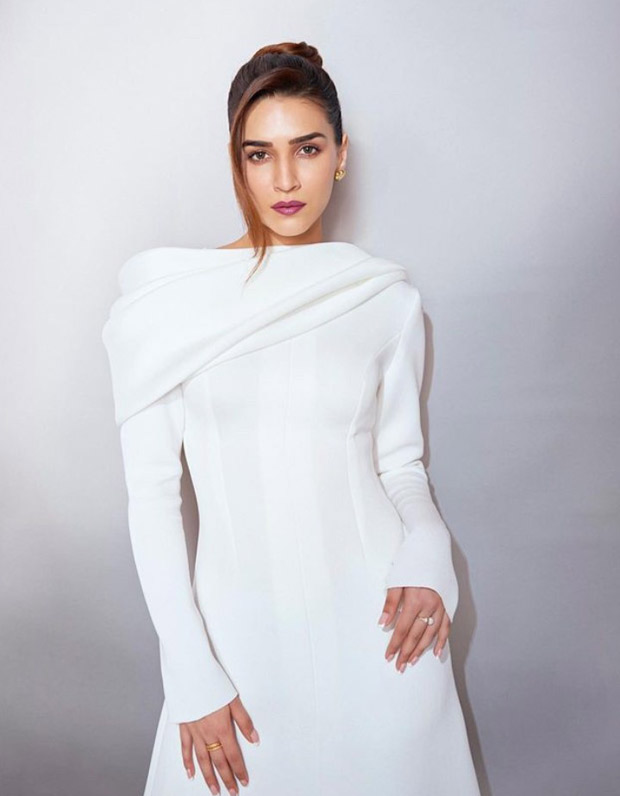 Kriti Sanon begins the week on a monochrome note in an all-white outfit
