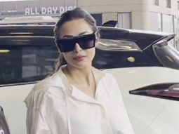 Malaika Arora greets paps ‘Merry Christmas’ as she gets clicked at the airport