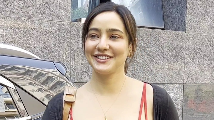 Neha Sharma looks super chic as she steps out of her car for a gym sesh