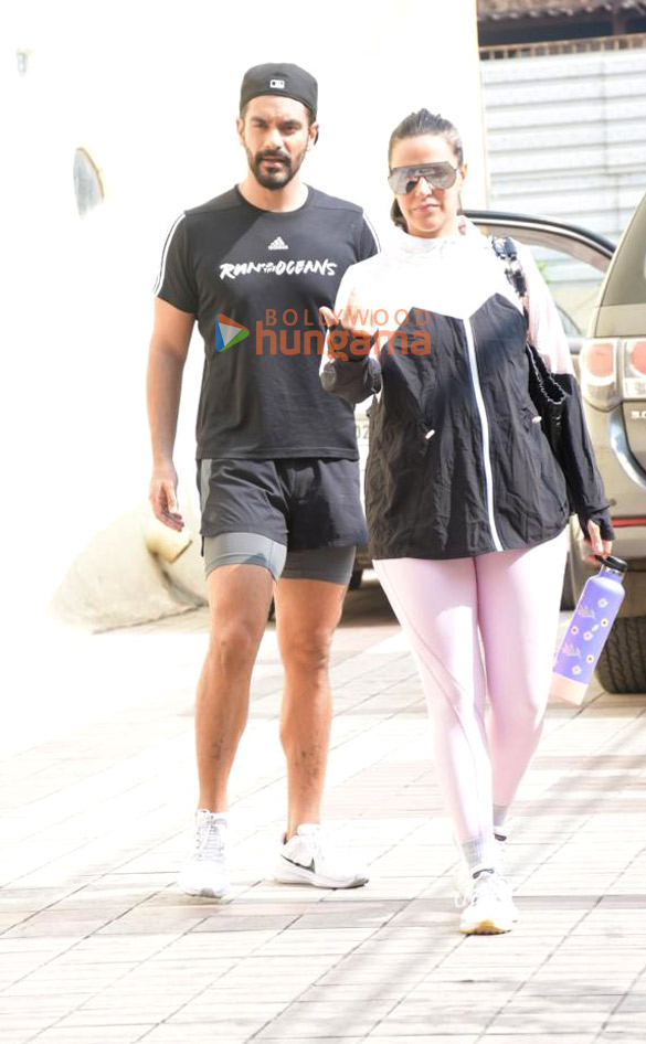 photos angad bedi and neha dhupia spotted outside a gym in bandra 3