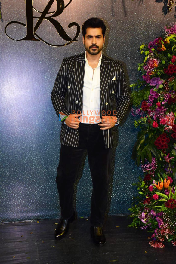 photos celebs attend randeep hooda and lin laishrams wedding reception 66700 4