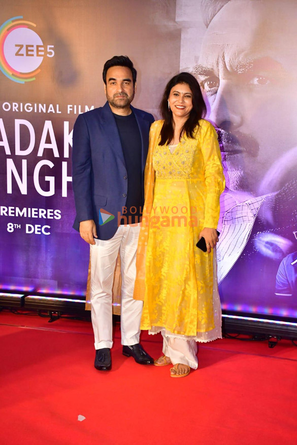 photos celebs grace the premiere of kadak singh 12