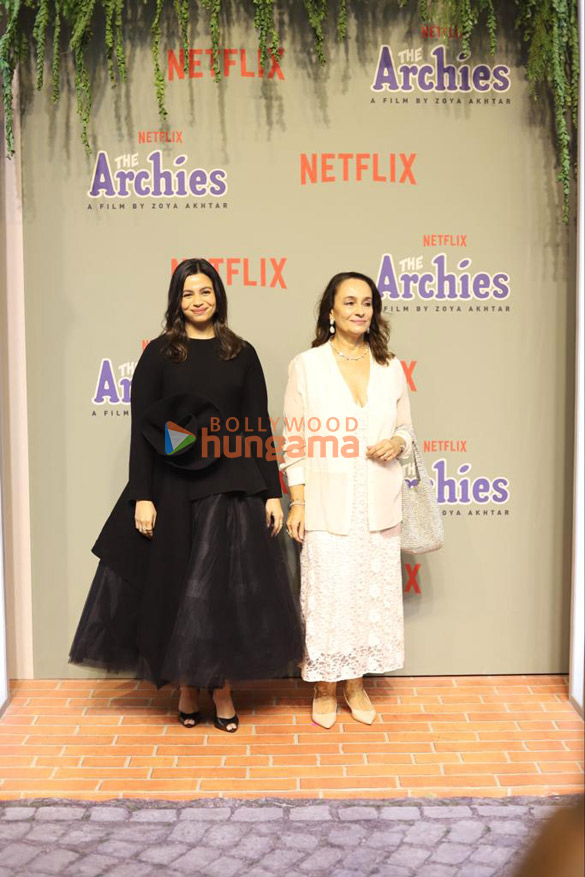photos celebs grace the premiere of the archies 777 2