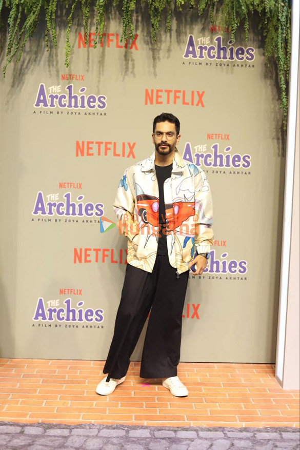 photos celebs grace the premiere of the archies 777 42