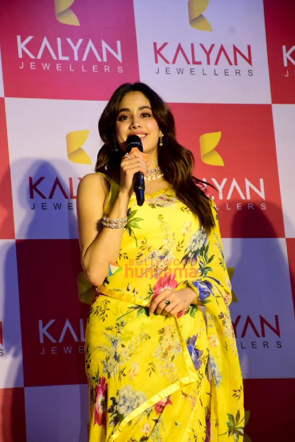 Photos: Janhvi Kapoor snapped at an event held by Kalyan Jewellers