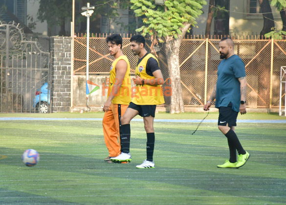 Photos: Kartik Aaryan, Abhishek Bachchan, Tiger Shroff and others snapped at all-star FC football match in Juhu