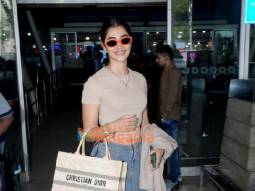 Photos: Pooja Hegde, Tara Sutaria, Malaika Arora and others snapped at the airport