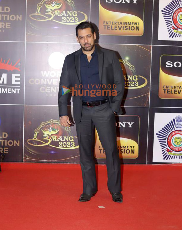 photos ranbir kapoor bobby deol kiara advani and other celebs grace umang 20231 1