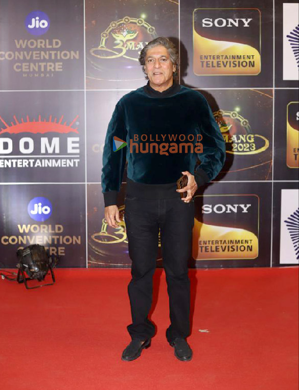 photos ranbir kapoor bobby deol kiara advani and other celebs grace umang 20231 17