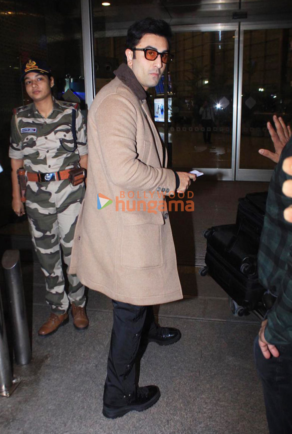 photos ranbir kapoor bobby deol and others snapped at the airport 0099 2
